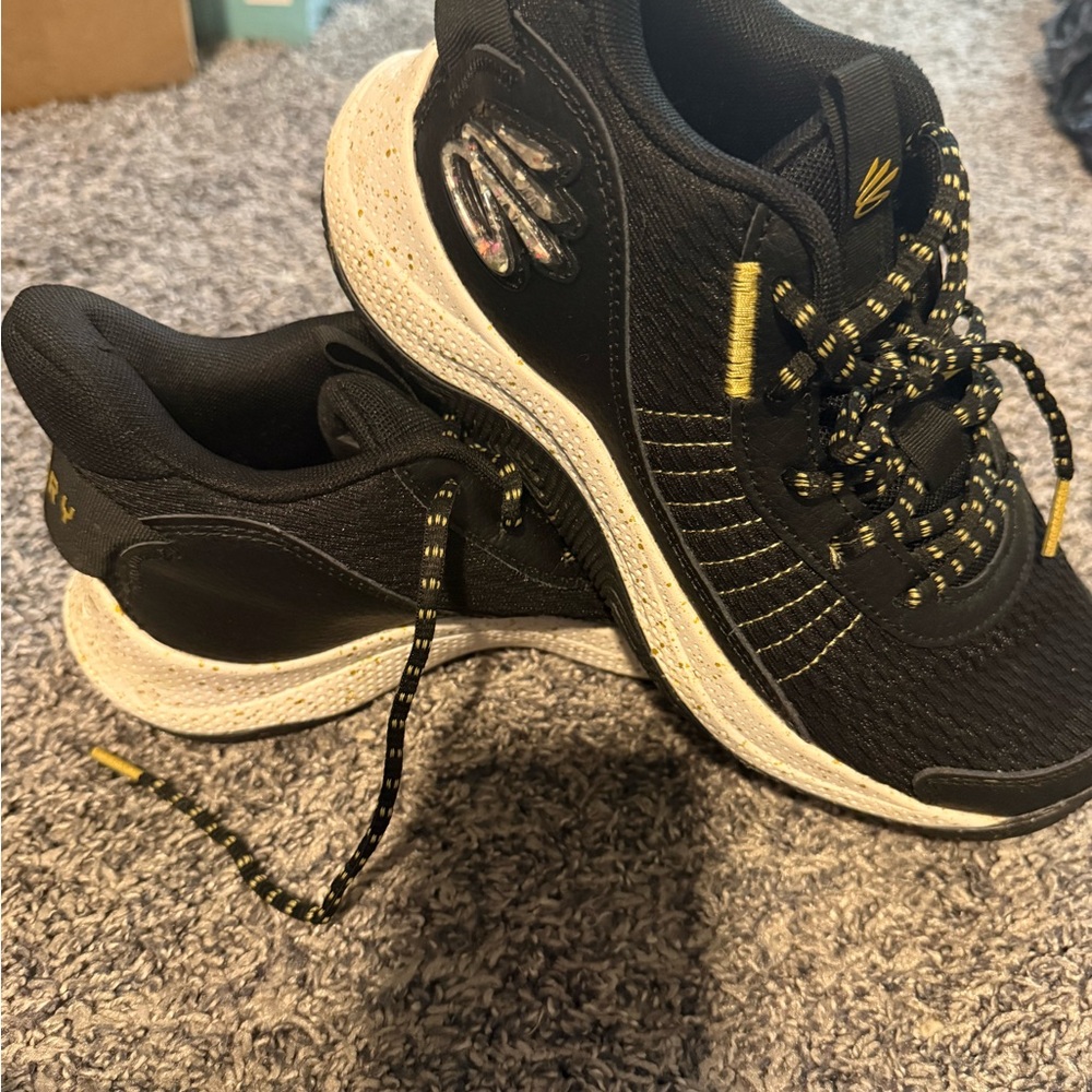 Black and Gold Steph Curry’s